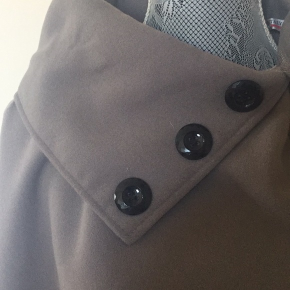 Infiniti Cape jacket - Picture 3 of 8